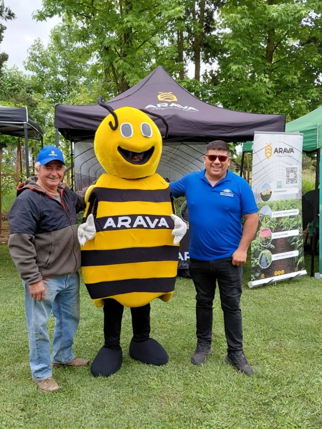 Instagram post from aravachile. This post is in position 2.